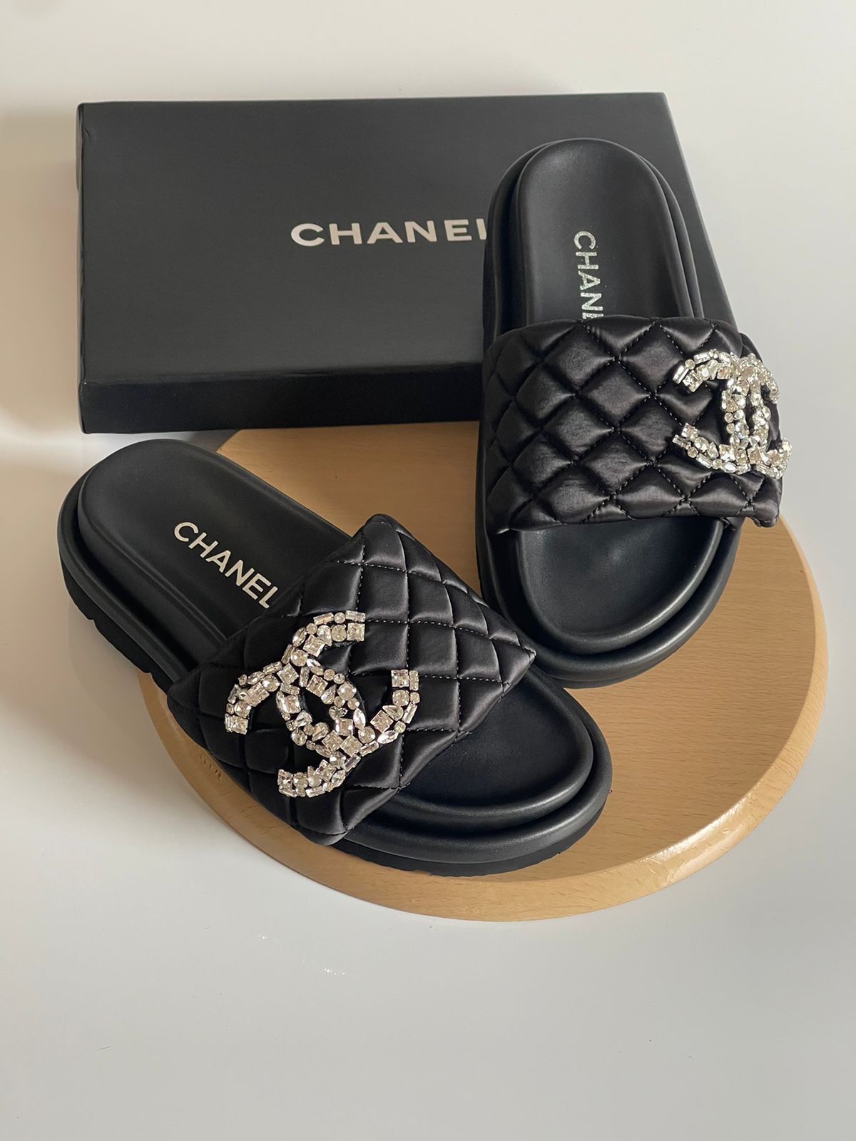 CHANEL SLIPPER